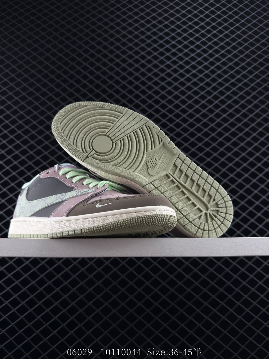 Nike Air Jordan 1 x Travis Scott AJ1